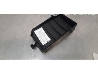 Блок предохранителей  31473868   Volvo XC40    