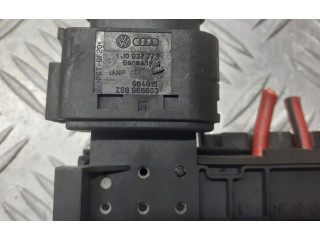 Блок предохранителей  1J0937773   Skoda Octavia Mk1 (1U)    