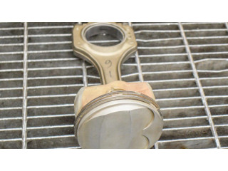 Píst 7838623, 7840918 BMW 5 E60 E61 pro benzínový motor 5.0 S85 B50 A