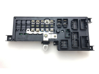 Блок предохранителей  8678449dieP2X, 518828017   Volvo V70    