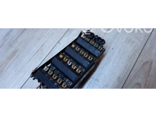 Блок предохранителей 1245402050   Mercedes-Benz E W124    