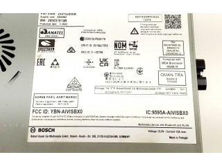 Радио/ проигрыватель CD/DVD / навигация