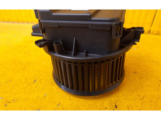 Вентилятор печки    C24245106, CZ997007   Audi A4 S4 B9