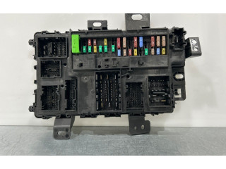 Блок предохранителей 2614132, 2614132 Ford Transit Custom