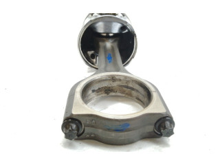 Поршень (поршни)