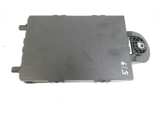 Блок предохранителей 32209198   Volvo S60    