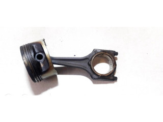 Поршень с шатуном Opel Vectra A для бензинового двигателя 1.6