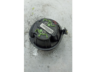 Вентилятор печки    8200619512, 8200619512   Dacia Duster