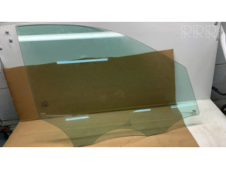 Основное стекло передних дверей (четырехдверного автомобиля)