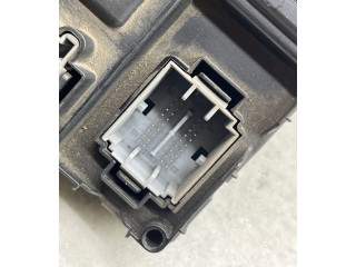 Блок предохранителей 30765646, 06W133   Volvo V70    