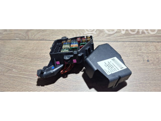 Блок предохранителей  8d1941824   Audi A6 S6 C6 4F    