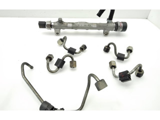 Топливная рампа R04L125, 057130764AB Skoda Octavia Mk3 (5E)