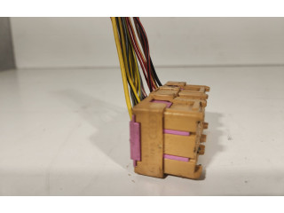   Pojistková skříňka 4A0937529   Audi Q7 4L 2006