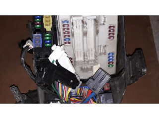 Блок предохранителей 284B71BY0A   Nissan Murano Z51    