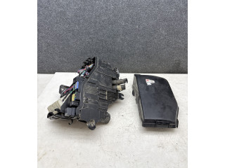 Pojistková skříňka 284B71BY0A Nissan Murano Z51 2012