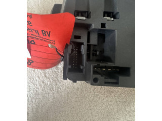 Ручка стеклоочистителей 88103007252   Renault Clio III