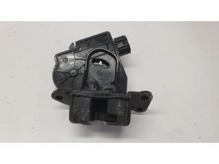 Замок задней крышки