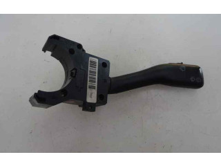 Ручка стеклоочистителей    Volkswagen Golf SportWagen