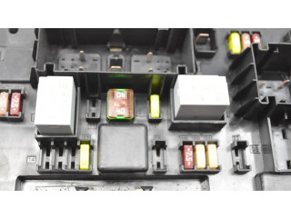 Pojistková skříňka 13368653 Opel Zafira C 2013