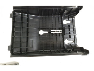 Блок предохранителей 32209198   Volvo S60    