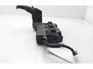 Блок предохранителей 24381AU000 Nissan Almera N16