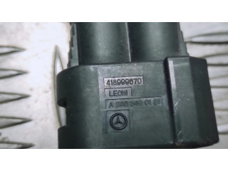 Другая деталь отсека двигателя