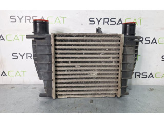 Интеркулер  8200471885   Renault Clio III 