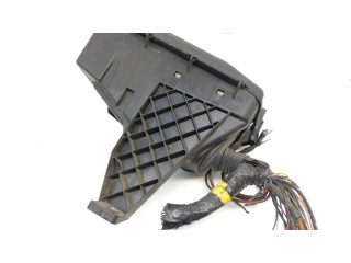 Блок предохранителей  30797010, 30728133   Volvo S60    