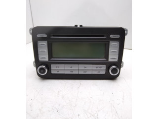 Радио/ проигрыватель CD/DVD / навигация