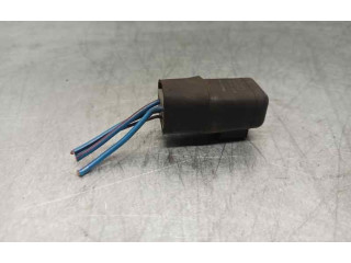 Pojistková skříňka 0587004000 Suzuki Ignis 2001