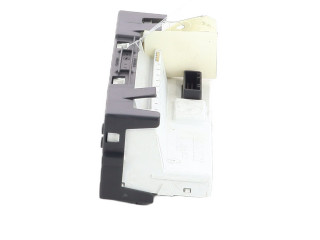 Дисплей    8200307273   Renault Clio III