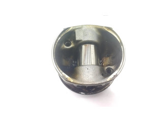 Píst 11257812549, 1111AA BMW 7 G11 G12 pro naftový motor 2.0