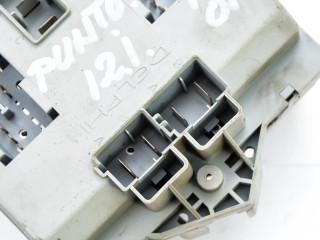Pojistková skříňka 46760253 Fiat Punto (188) 2001