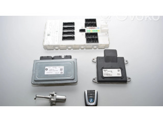 Комплект блоков управления 6847035, 8652091   BMW i3