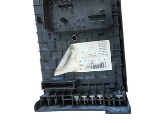 Pojistková skříňka 2K0937804E Volkswagen Caddy 2017