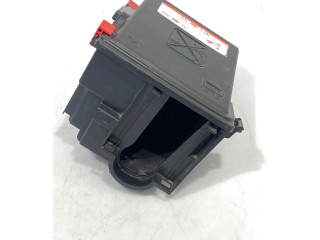 Pojistková skříňka 9804681980 Toyota Proace 2017