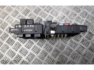 Блок предохранителей 518717004 Volvo S80