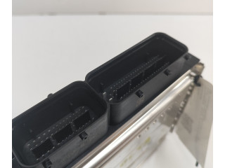 Блок управления двигателя 05E907309CA   Skoda Octavia Mk4