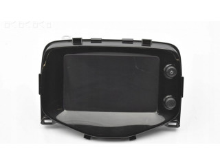 Радио/ проигрыватель CD/DVD / навигация