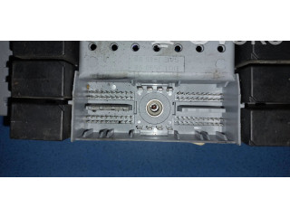 Блок предохранителей 8645170 Volvo V70