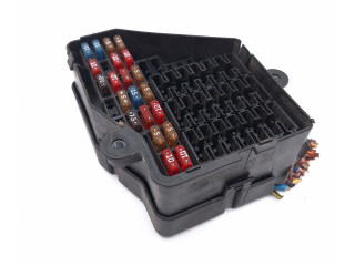   Pojistková skříňka 8D1941824   Audi A4 S4 B5 8D 1994