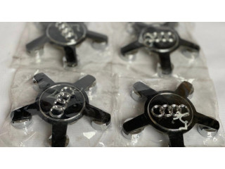 Заводская крышка (крышки) от центрального отверстия колеса