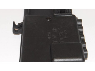 Крышка блока предохранителей 1J0937555A, 1j0937550 Audi A3 S3 8L