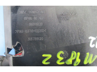 Блок предохранителей     Volvo C30    