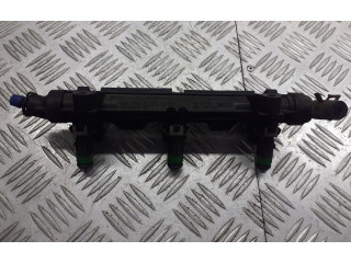 Топливная рампа 03E133320   Skoda Fabia Mk1 (6Y)  