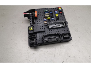 Блок предохранителей 8688264, 12217789   Volvo S80    
