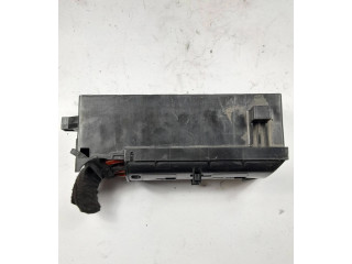 Блок предохранителей  2K2970019, 1649304701   Volkswagen Caddy    