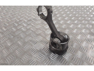 Поршень Mitsubishi Outlander