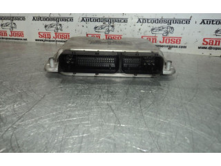 Блок управления двигателем ECU 045906019CE Skoda Fabia Mk2 (5J)