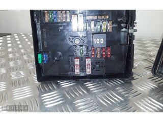   Pojistková skříňka 1K0937125   Volkswagen Tiguan 2011